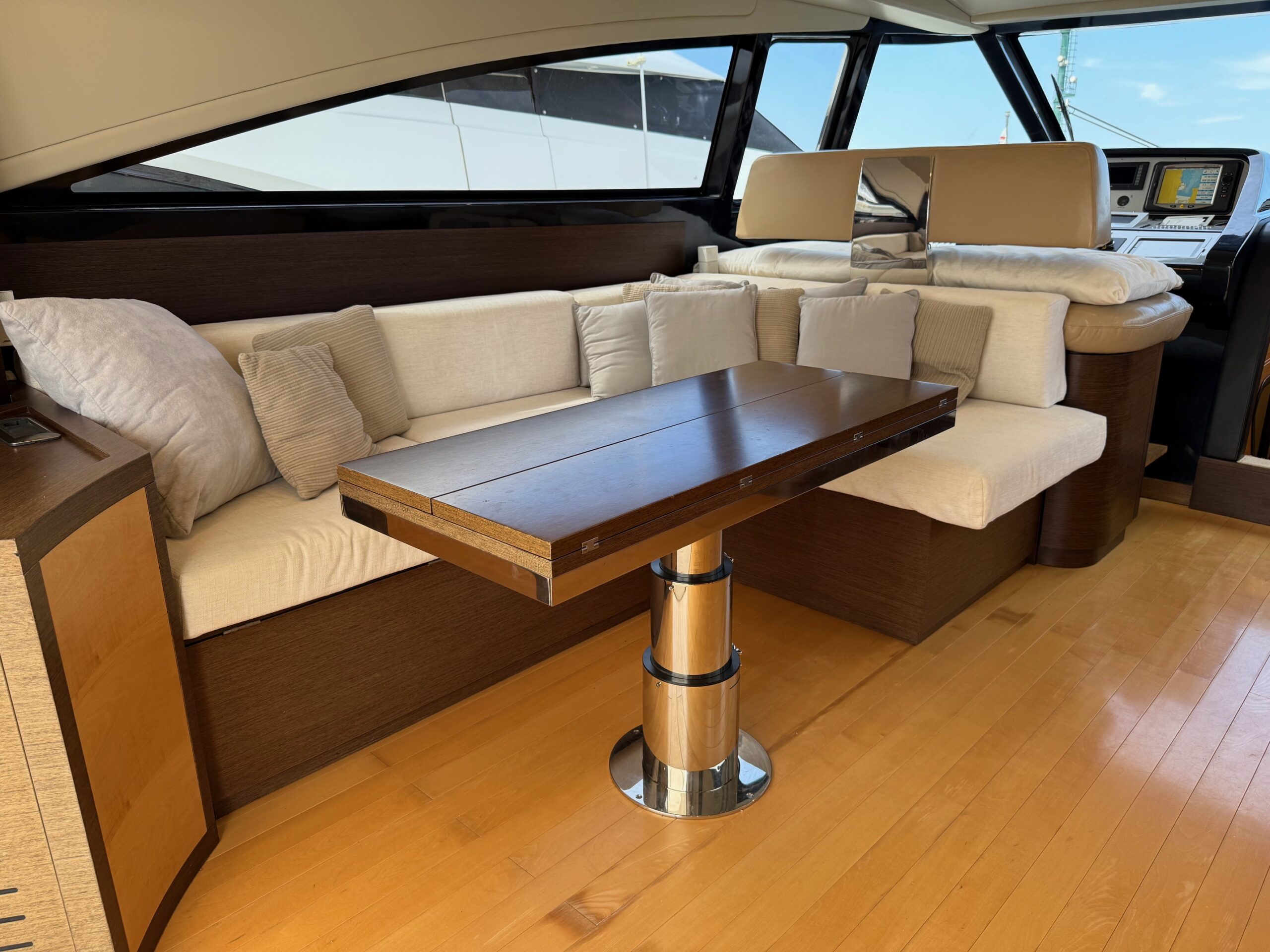 AB YACHTS – 68 HT