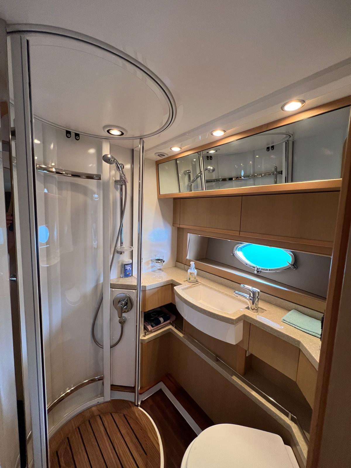 PRINCESS V53