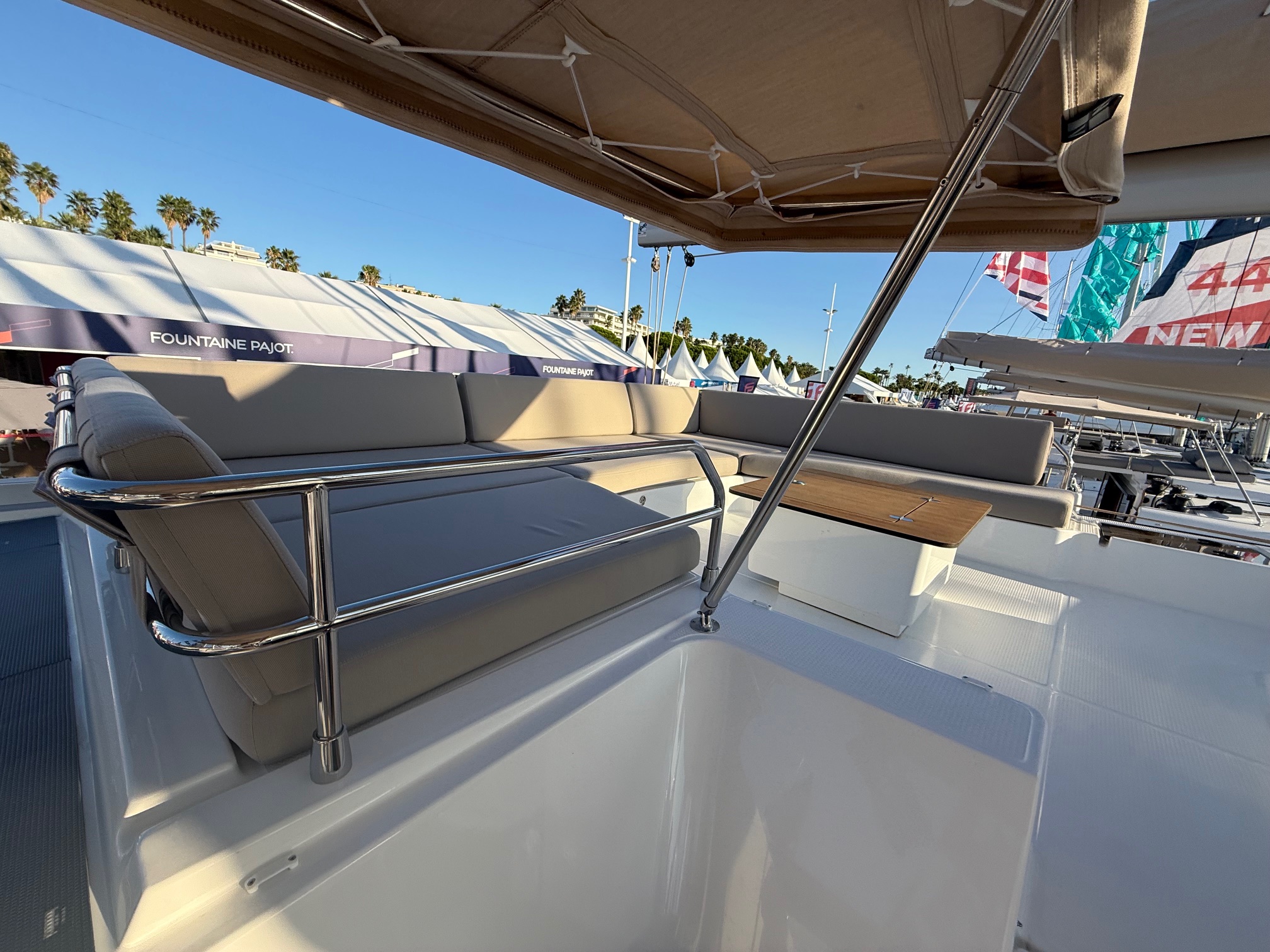 FOUNTAINE PAJOT AURA 51