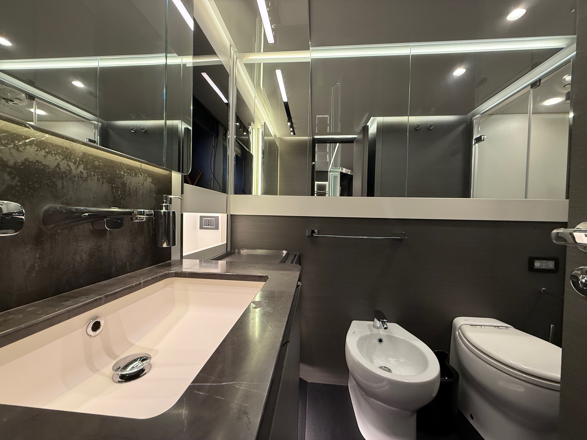 AZIMUT S8