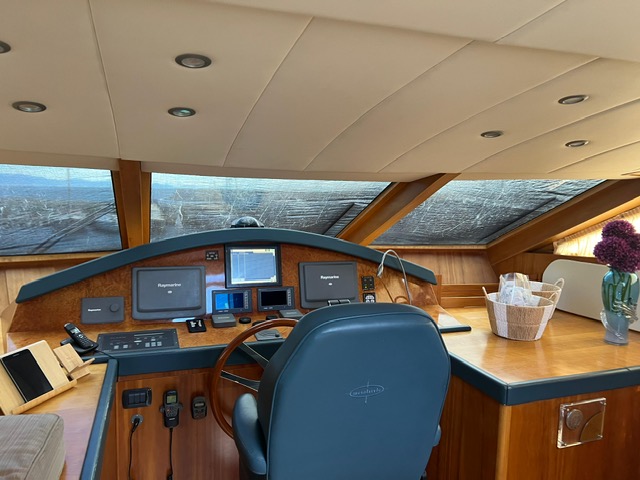 CASTAGNOLA 24M