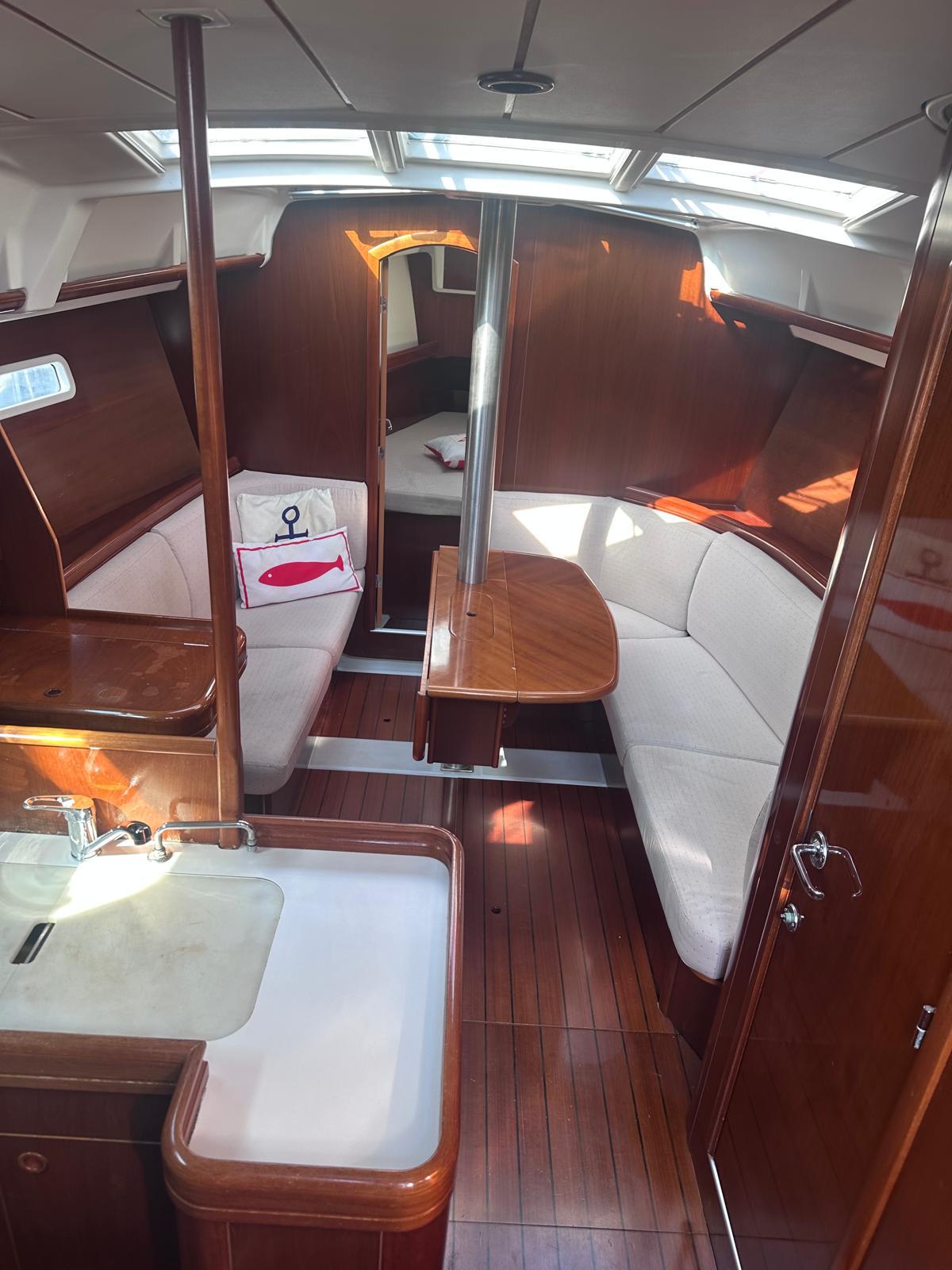 OCEANIS CLIPPER 373