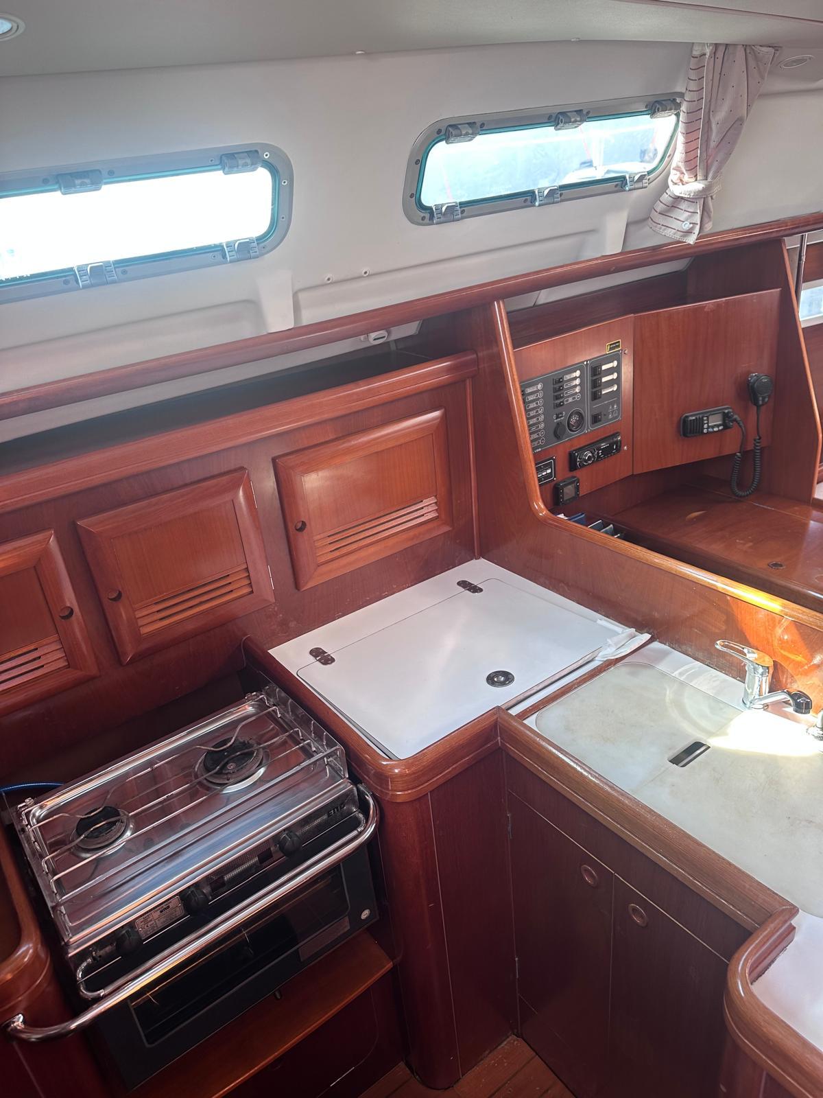 OCEANIS CLIPPER 373