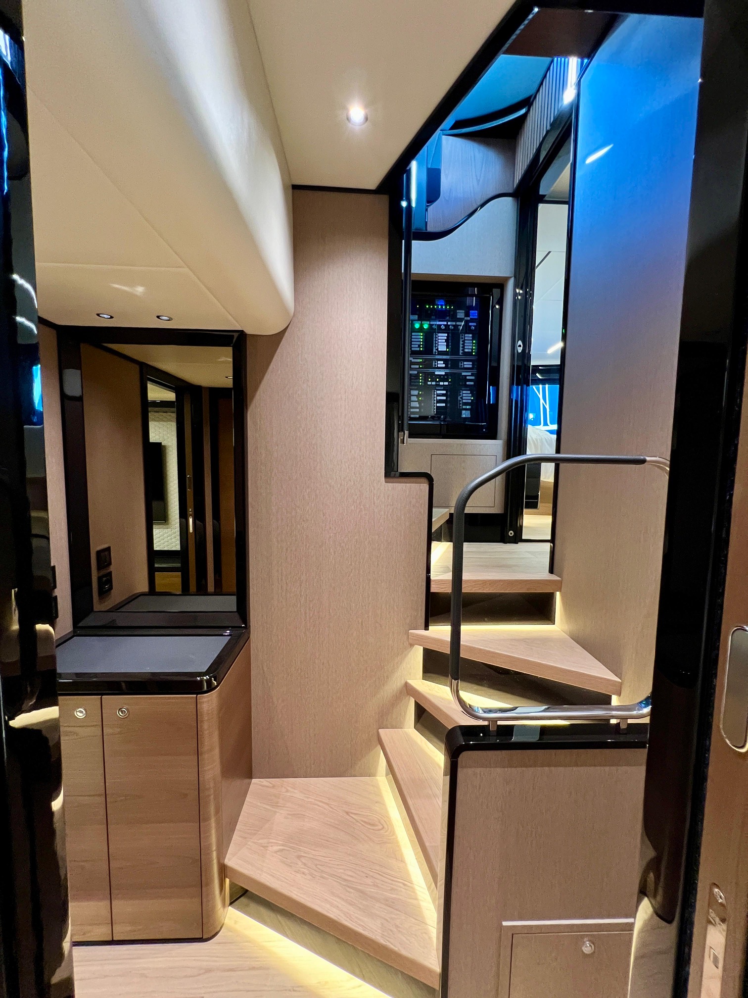 ABSOLUTE NAVETTA 64