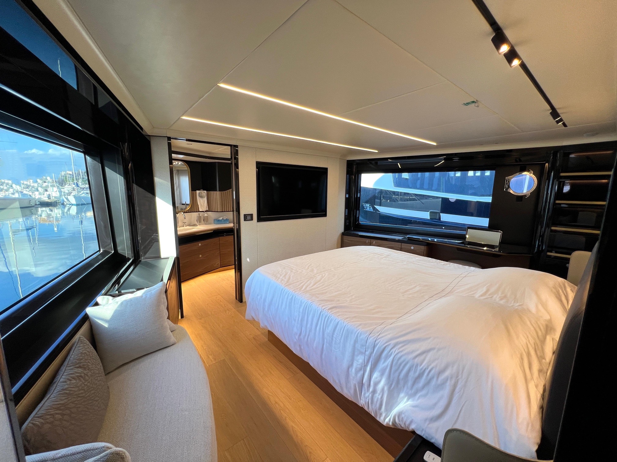 ABSOLUTE NAVETTA 64