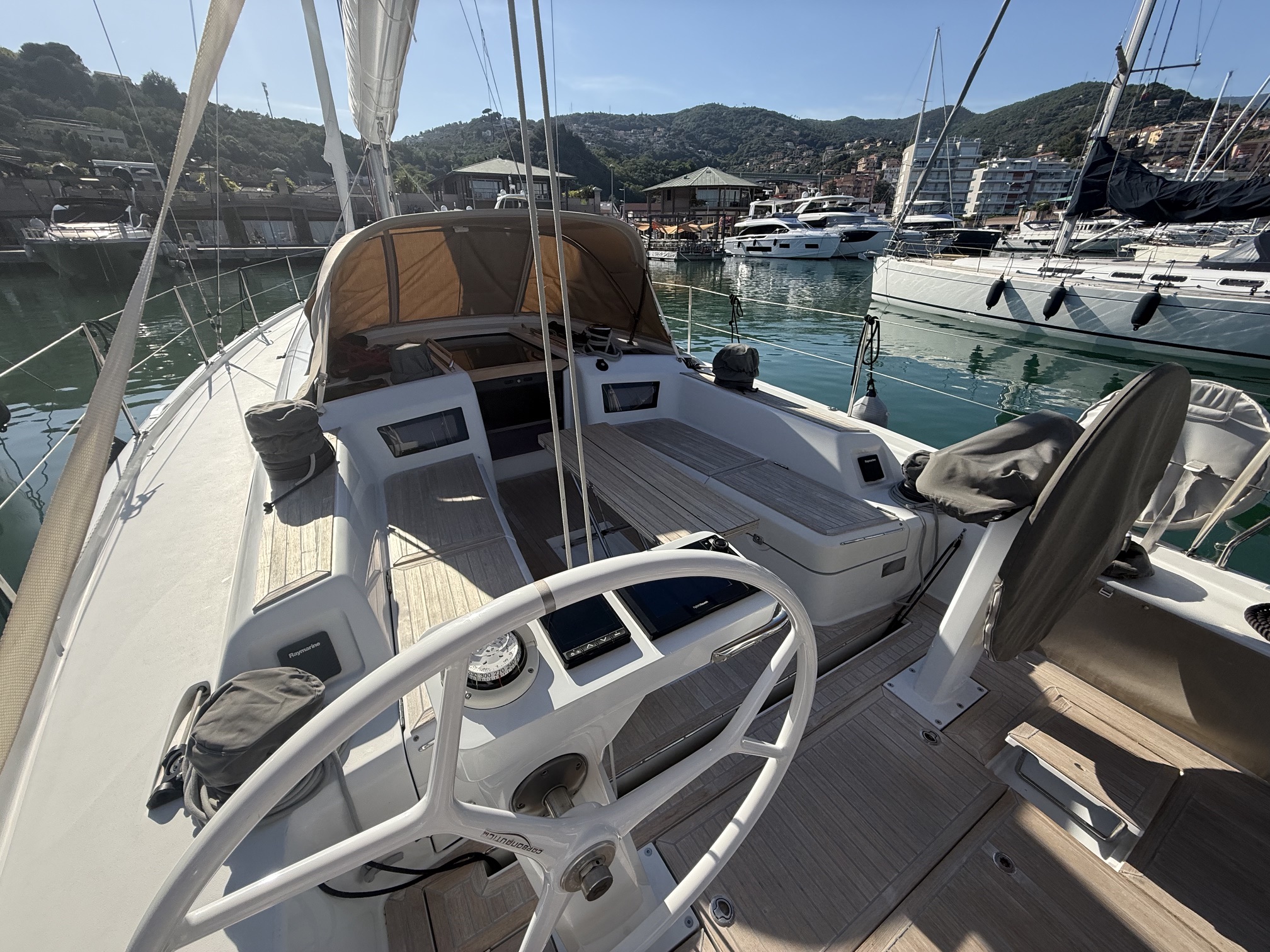 GRAND SOLEIL 43