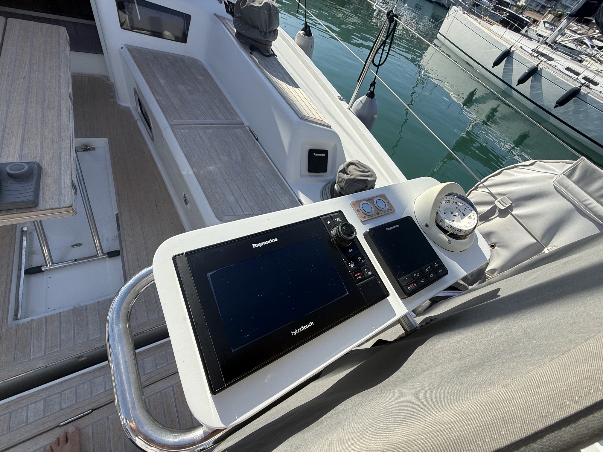 GRAND SOLEIL 43