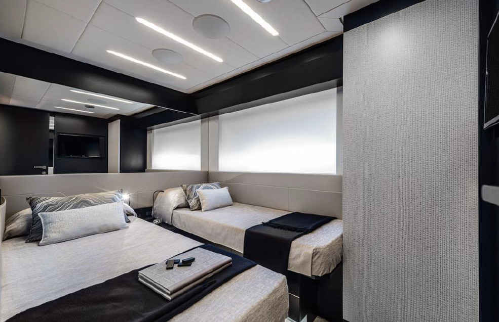 PERSHING 8X